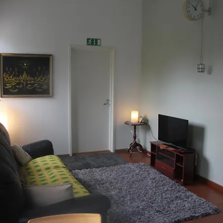 Hotell Merilaenhovin 4*